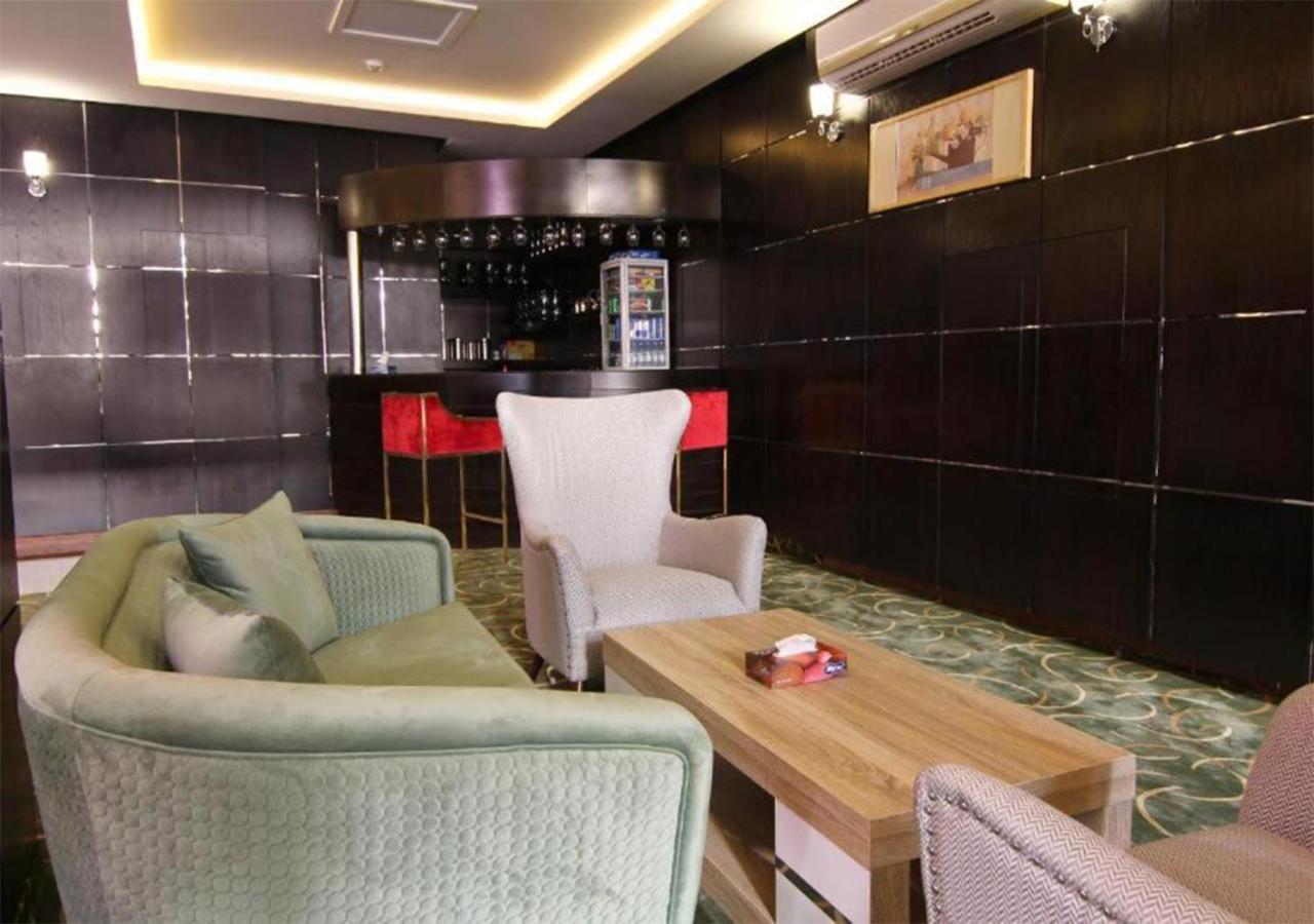 هذا منزلى الحمراء Riad Exterior foto